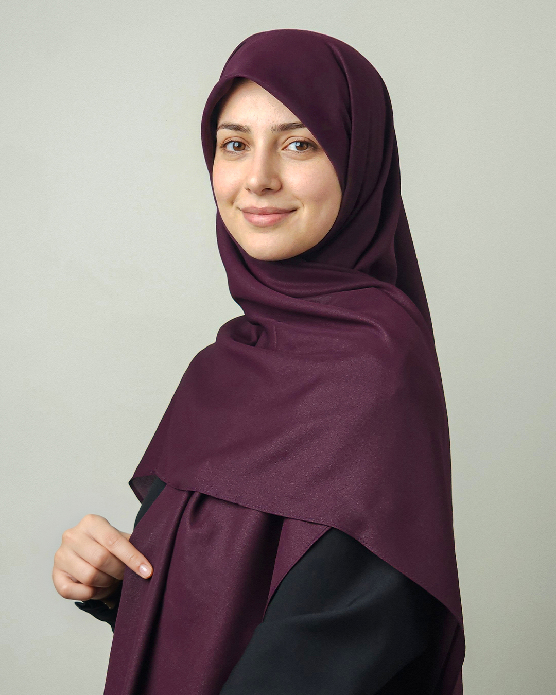 روسری کرپ‌حریر شاین بادمجونی